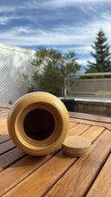 Cargar imagen en el visor de la galería, Urna de Bambú BAKKA