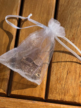 Cargar imagen en el visor de la galería, Sachet collier urne infini