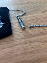 Cargar imagen en el visor de la galería, Bracelet cineraire gravé