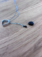 Cargar imagen en el visor de la galería, Collier Cinéraire Cœur Noir - photo 4