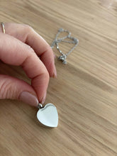 Cargar imagen en el visor de la galería, Collier urne cœur LOVE - photo 3