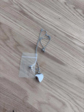 Cargar imagen en el visor de la galería, Collier urne cœur LOVE - photo 4