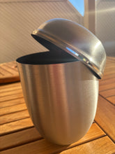 Cargar imagen en el visor de la galería, urne canada grise