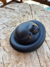 Cargar imagen en el visor de la galería, Urne Chat céramique noire - photo 7