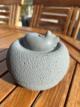 Cargar imagen en el visor de la galería, urne chat ceramique de dos