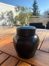 Cargar imagen en el visor de la galería, urne pour chat ou petit chien felix