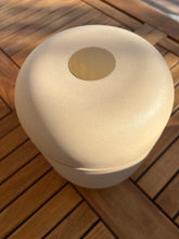 Cargar imagen en el visor de la galería, urne cineraire beige