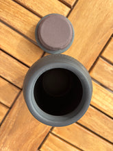 Cargar imagen en el visor de la galería, urne cineraire terra ouverte vue du dessus