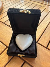 Cargar imagen en el visor de la galería, boite urne coeur