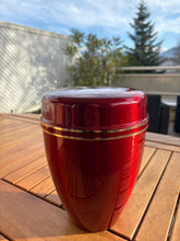 Cargar imagen en el visor de la galería, urne pour enterrement rouge