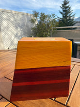 Cargar imagen en el visor de la galería, urne flower en bois pour humain