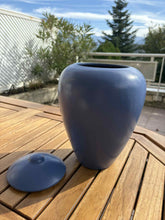 Cargar imagen en el visor de la galería, urne funeraire celes