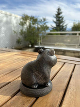 Cargar imagen en el visor de la galería, urne funeraire pour hamster de dos