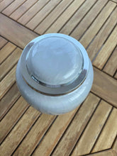 Cargar imagen en el visor de la galería, urne pour humain grise infini