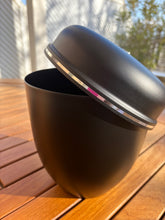 Cargar imagen en el visor de la galería, urne humain noire