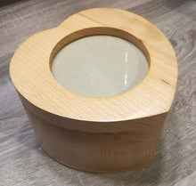 Cargar imagen en el visor de la galería, Urna Fotográfica corazón