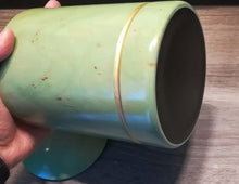 Cargar imagen en el visor de la galería, Urna animales Mirza Verde