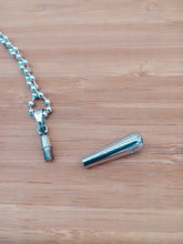 Cargar imagen en el visor de la galería, Bijou Funerario Lágrima Fina