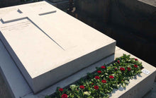 Cargar imagen en el visor de la galería, Placa funeraria código QR para piedra tumba