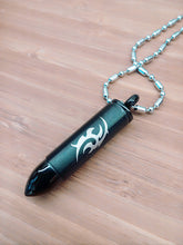 Cargar imagen en el visor de la galería, Colgante de Urna Bola Negra