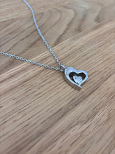 Cargar imagen en el visor de la galería, Collier Cinéraire Double Cœur Argent - photo 2

