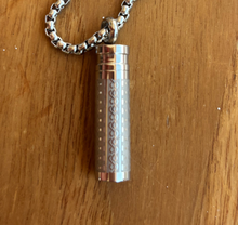 Cargar imagen en el visor de la galería, collier urne pulta
