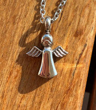 Cargar imagen en el visor de la galería, Collier Urne Ange Argenté - photo 1
