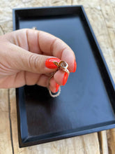 Cargar imagen en el visor de la galería, Collier Urne Ange Rose gold - photo 4
