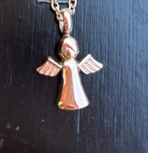Cargar imagen en el visor de la galería, Collier Urne Ange Rose gold - photo 5
