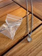 Cargar imagen en el visor de la galería, collier urne materiel 
