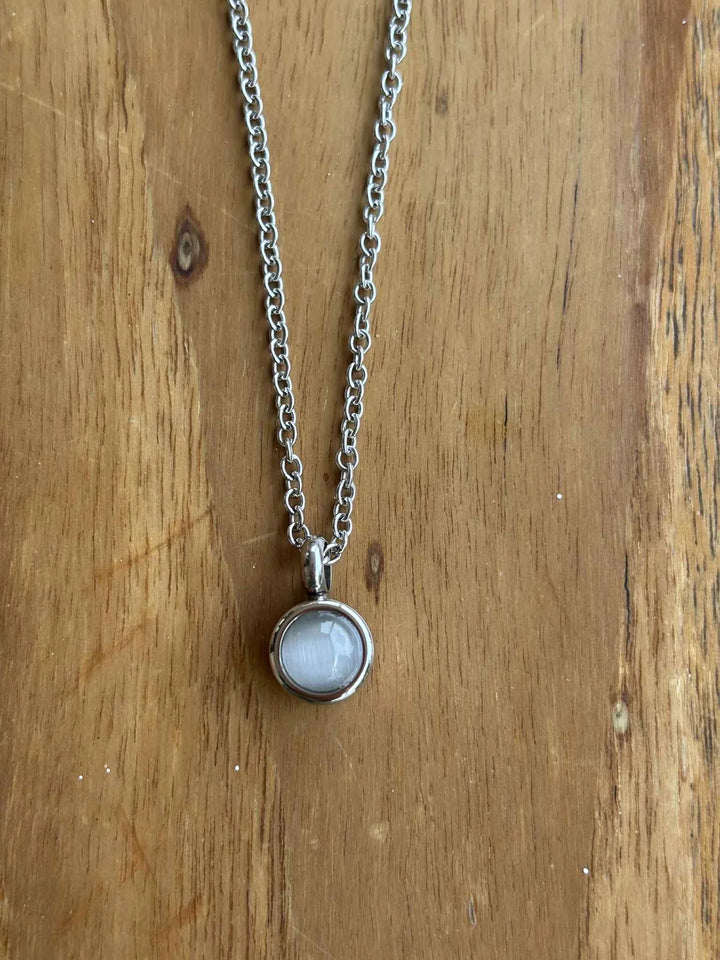 Collier Urne Pendentif blanc - photo 1