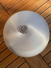 Cargar imagen en el visor de la galería, Urne Aluminium Constellation - photo 2
