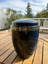 Cargar imagen en el visor de la galería, urne feuilles de houx
