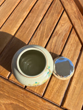 Cargar imagen en el visor de la galería, urne chat fleurs vue du dessus
