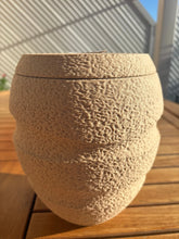 Cargar imagen en el visor de la galería, Urne funéraire biodégradable - photo 2

