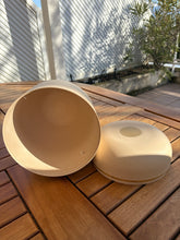 Cargar imagen en el visor de la galería, urne humaine beige composite
