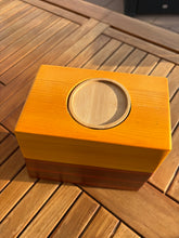 Cargar imagen en el visor de la galería, urne humain flower bois vue du dessus
