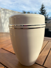 Cargar imagen en el visor de la galería, urne oeillet blanche
