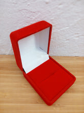 Cargar imagen en el visor de la galería, Caja de Joyería Rojo

