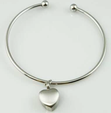 Cargar imagen en el visor de la galería, Urna Pulsera Corazón Encantado
