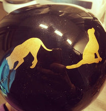 Cargar imagen en el visor de la galería, Urna de cerámica para perros con esfera
